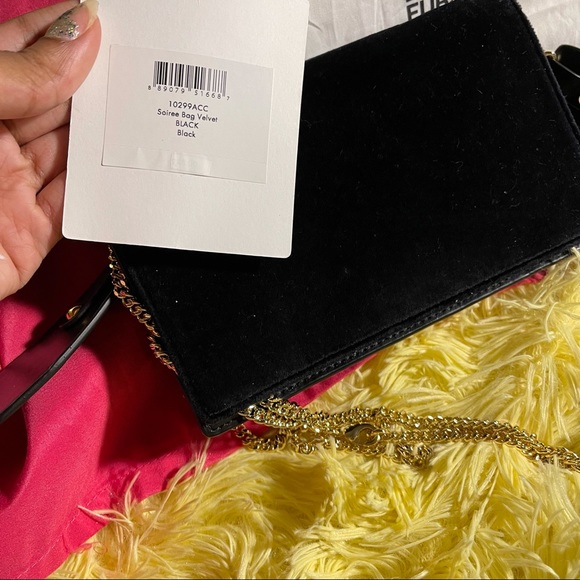 COPY - Diane von Furstenberg Velvet Soirée Bag - Picture 7 of 11